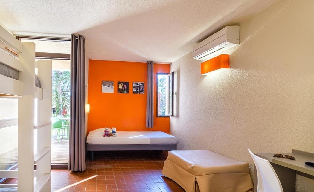 Отель Belambra Clubs La Colle-Sur-Loup - Les Terrasses De Saint-Paul De Vence Экстерьер фото