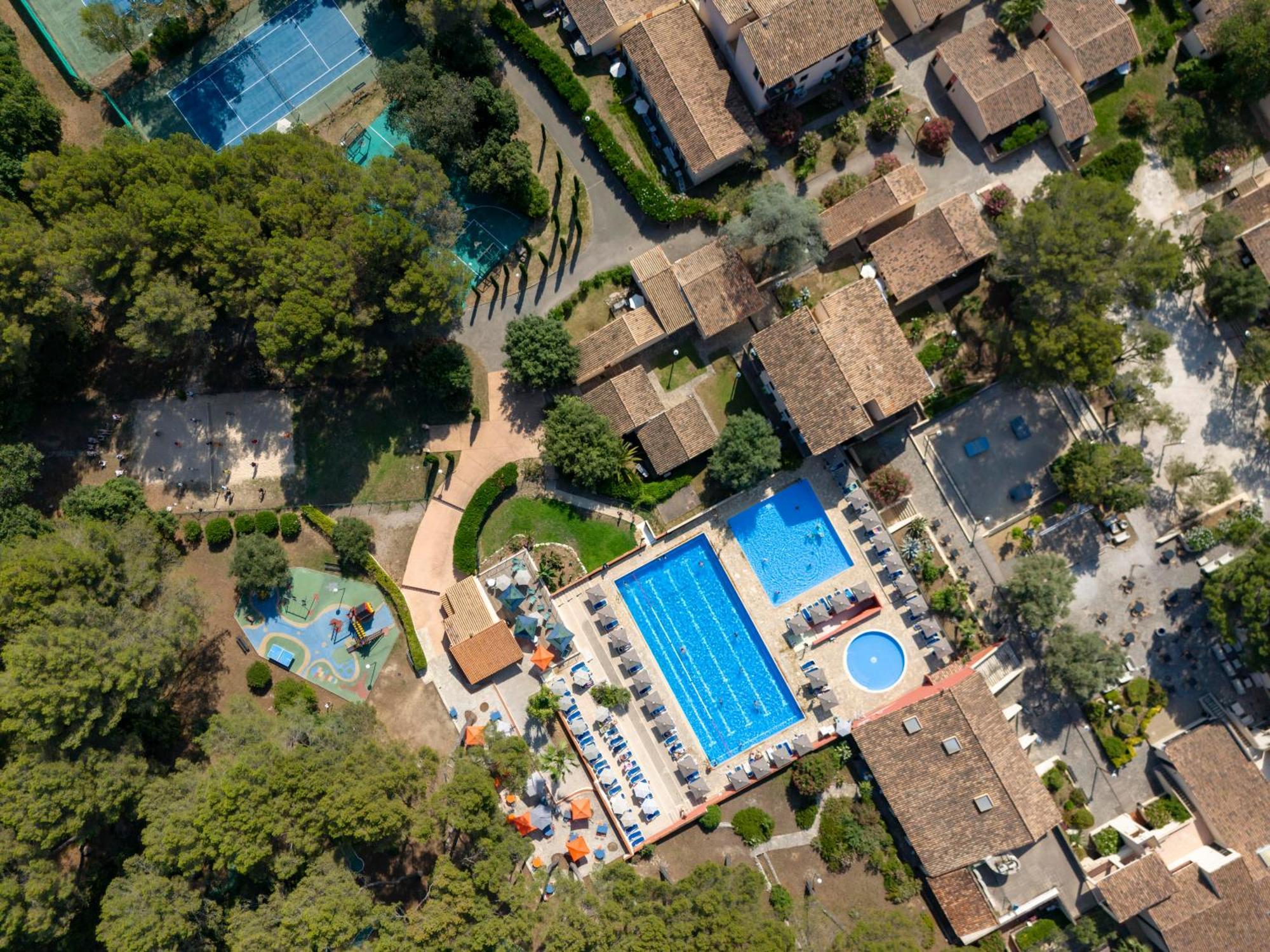 Отель Belambra Clubs La Colle-Sur-Loup - Les Terrasses De Saint-Paul De Vence Экстерьер фото